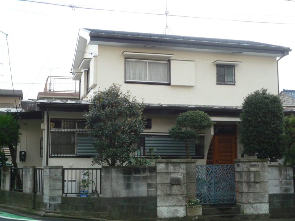 【横浜市瀬谷区阿久和西・戸建て外壁屋根塗装】定期メンテナンスで再びご依頼|真夏の暑さ対策と住まい丸ごと点検、工事費150万円の施工事例